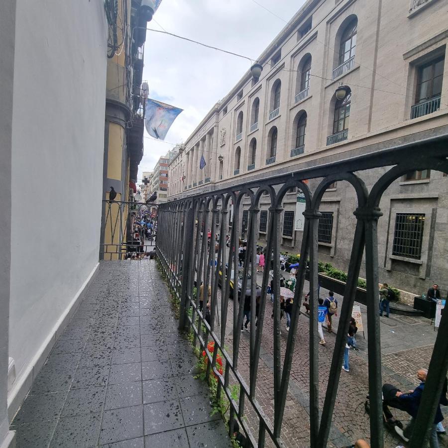 Toledo'S Rambla Casa Vacanze 那不勒斯 外观 照片