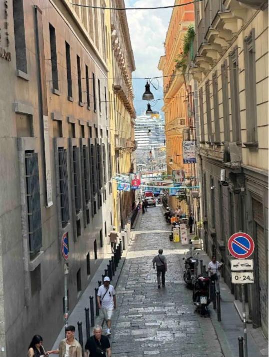 Toledo'S Rambla Casa Vacanze 那不勒斯 外观 照片